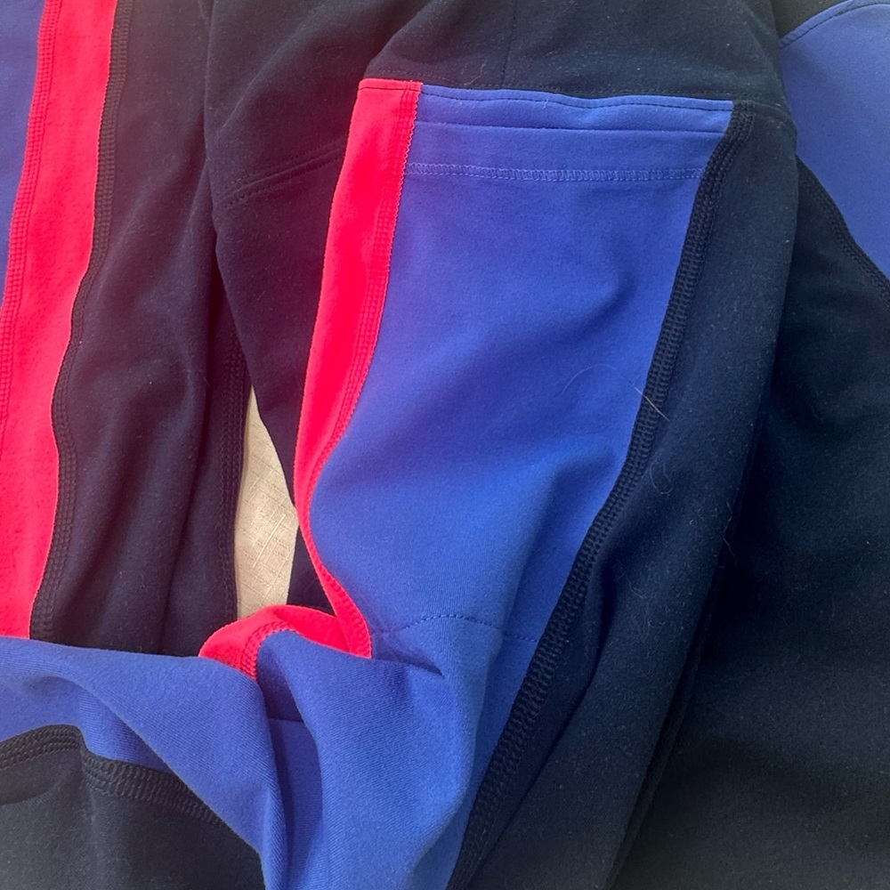 Reebok LUX High Rise Leggings Lg Navy
Colorblock Pocket Workout Athletic Tights - Picture 7 of 7